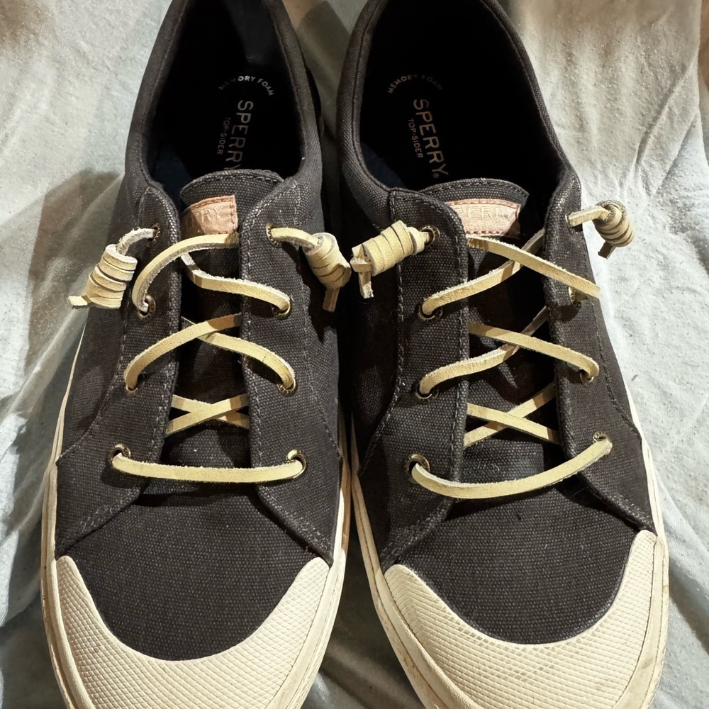 Sperry women’s gray Canvas Shoes